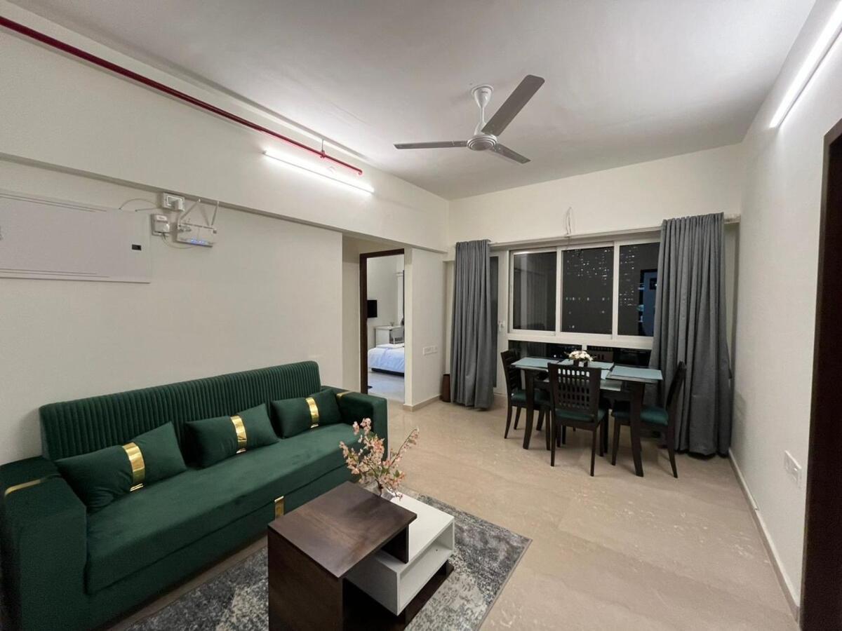 2Bhk Plus Living Room Near Nesco Malad East West Mumbai Bagian luar foto